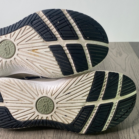 UGG Thinsulate Green and Black Loafers Men’s Size 11 - Picture 13 of 13